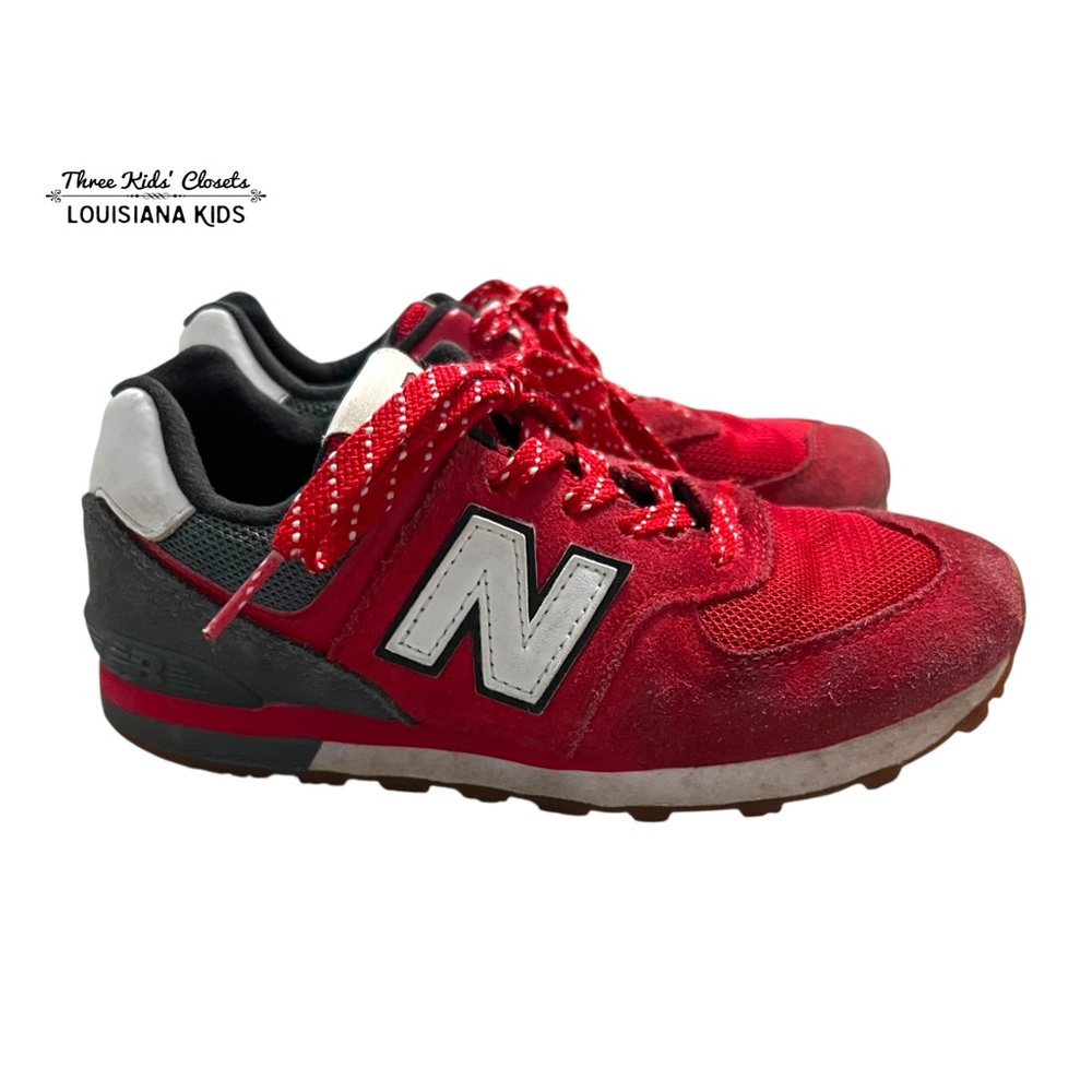 New Balance US 2 Kids Red Suede Trainers Sneakers Athletic Shoes